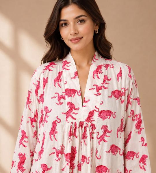 Women's White & Pink Tiger Print Cotton Maxi Dress with V-Neck & 3/4 Sleeves